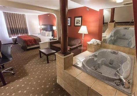 hotels with jacuzzi in room pittsburgh|pittsburgh hotels with jacuzzi suites.